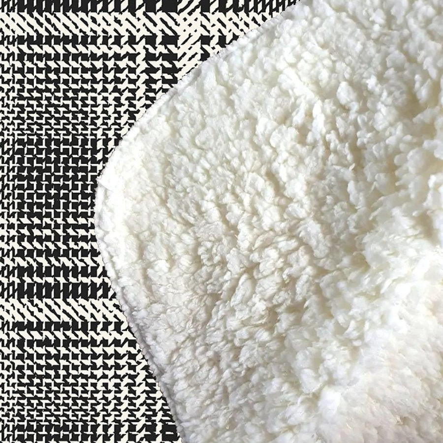 Monochrome Textured Checked Pattern Sherpa Blanket