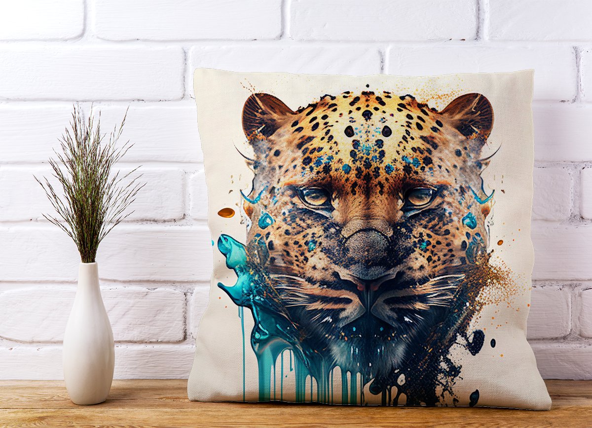 Leapoard Face Splashart On Light Background Cushions