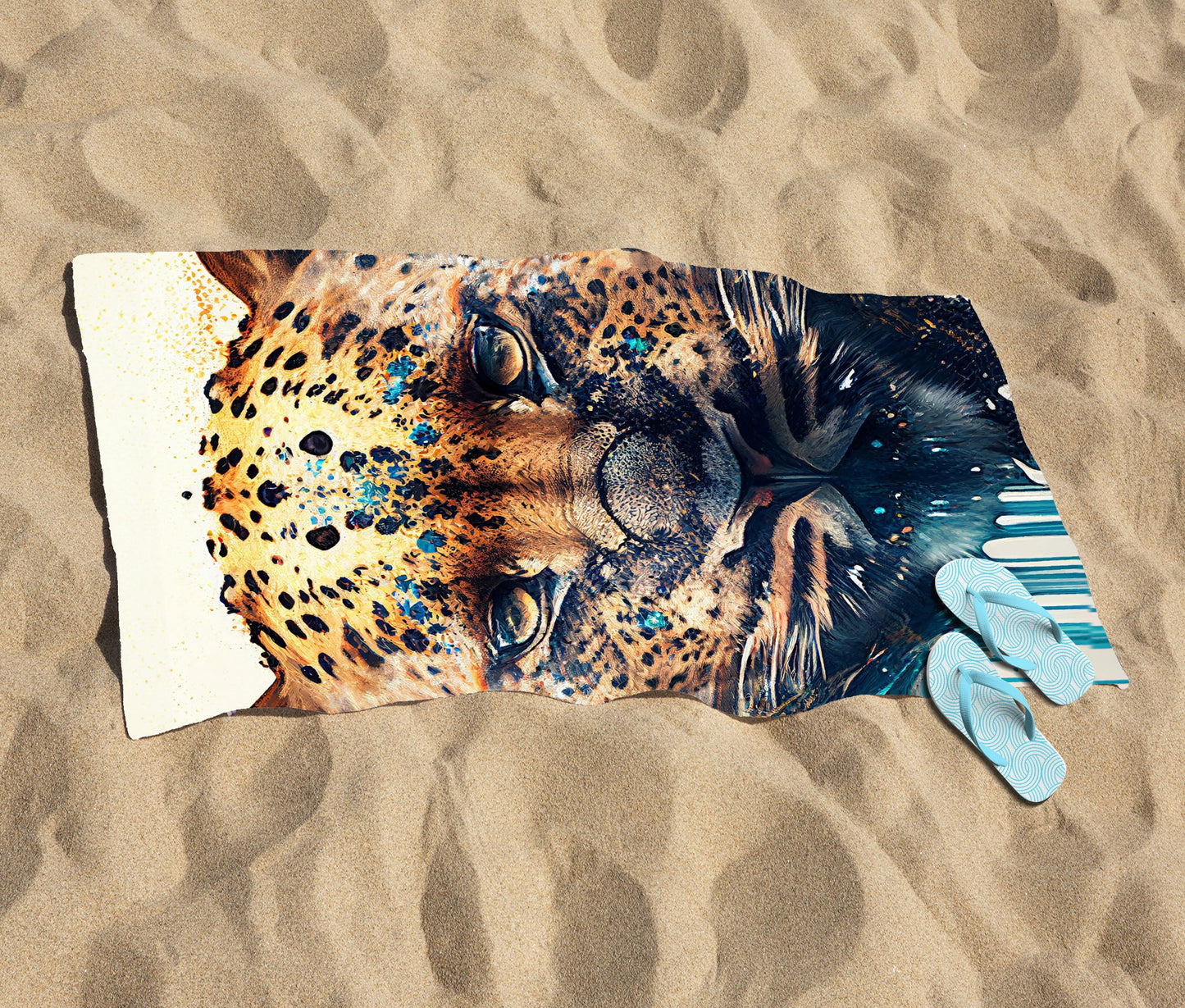 Leapoard Face Splashart, Light Background Beach Towel