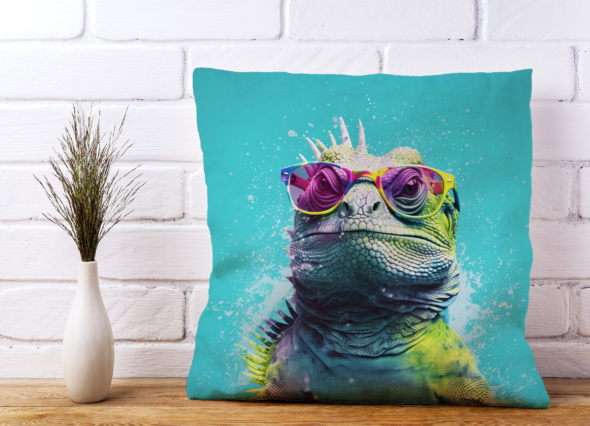 Inquisitive Splashart Iguana Cushions
