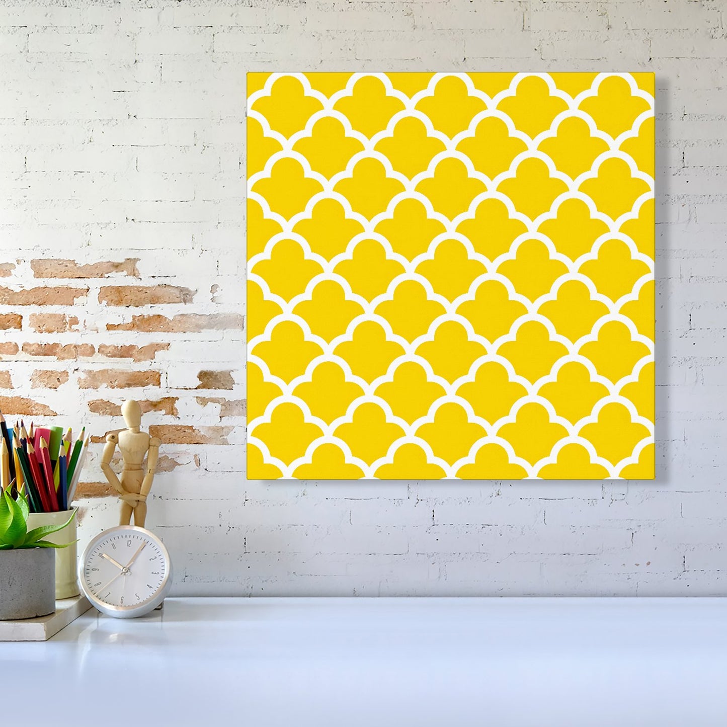Geometric Yellow Quatrefoil Wave Canvas