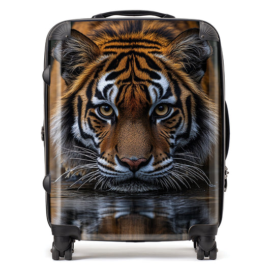 Finn Wilder: 00040 Suitcase