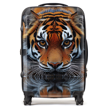 Finn Wilder: 00041 Suitcase