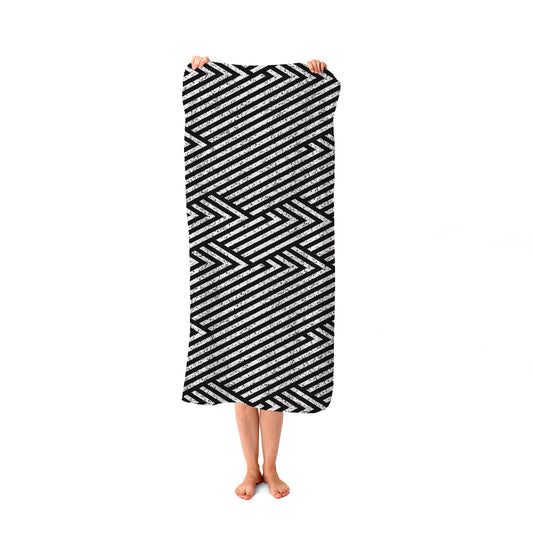 Oblique Black Grunge Pattern Beach Towel