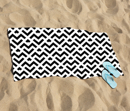 Black And White Abstract Pattern Beach Towel