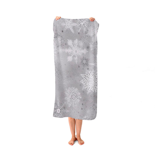 Slowflakes And Ice Beach Towel