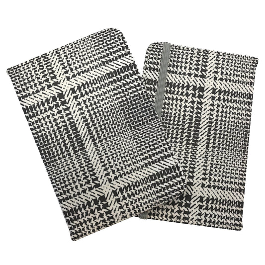 Monochrome Textured Checked Pattern Passport Cover